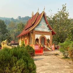 Wat Pho Karm Chai Mong Kol