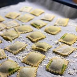 Ravioli mit Spinat und Ricotta