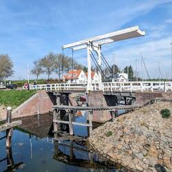 Königin-Beatrix-Brücke