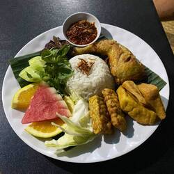 Warung Ning - die schwarfe Soße war der Hammer!