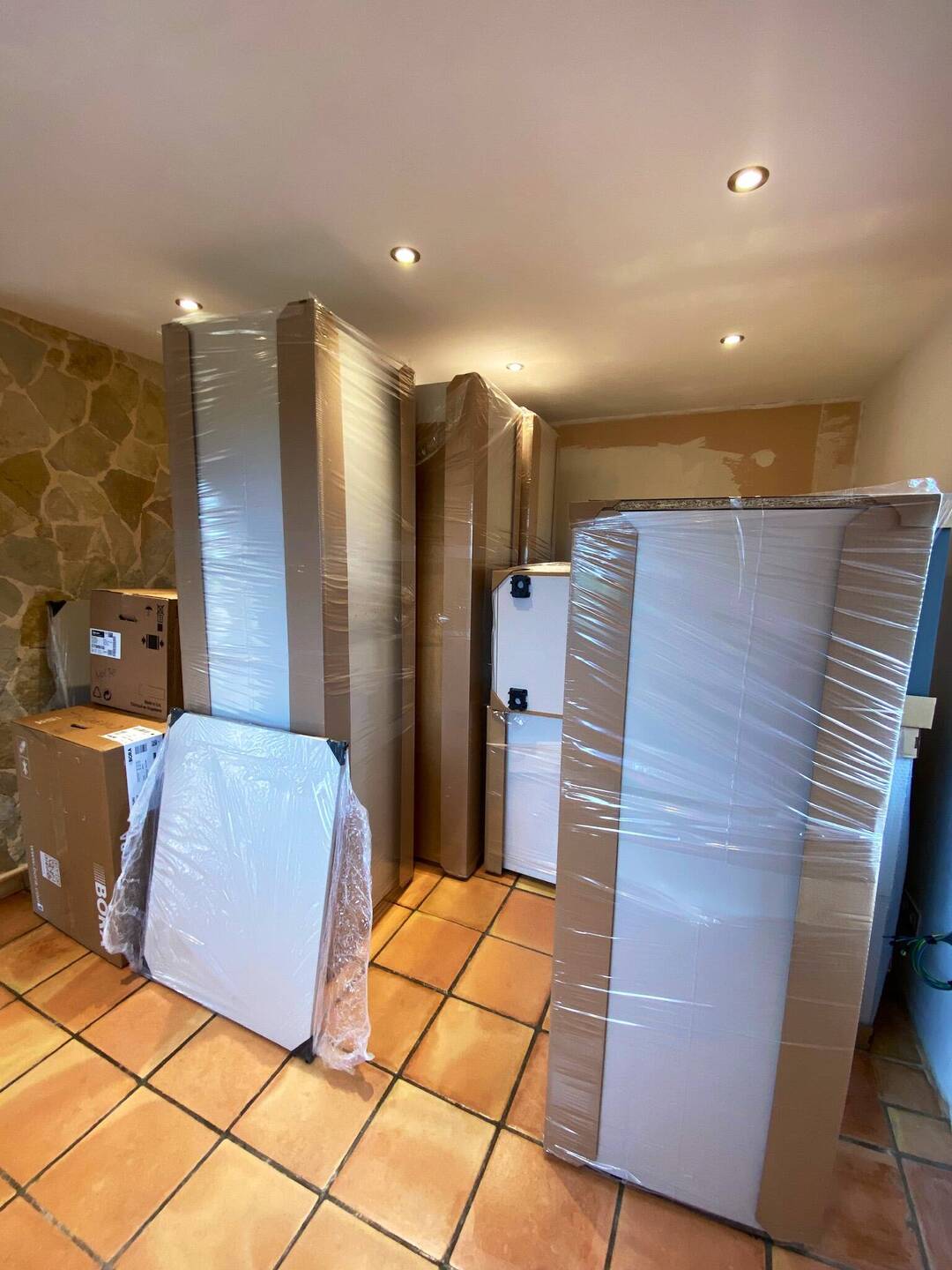 Unsere Küche wartet auf den Einbau!