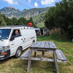 A sunny morning at camping borderio in Villa Mañihuales