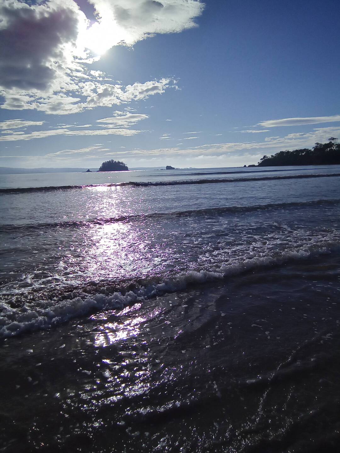 Early beach walk at Batemans Bay