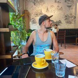 Cafe Mittags - The Naked Esspresso