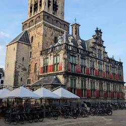 Rathaus (Ansicht von Süden)
