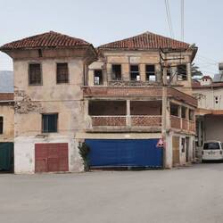 Bischen schief, irgendwie