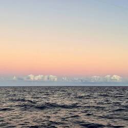 ..die Sonne beginnt unterzugehen..