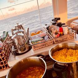 Collin hat HühnchenCurry gekocht.