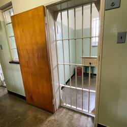Yes,this is the cell where Mandela was kept when not working