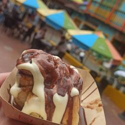 Die besten Zimtrollen (die Schlange war lang!!)