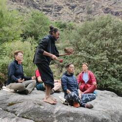 Klangschale in Aktion