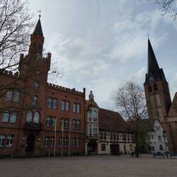 Rathaus und Kirche Bitterfeld