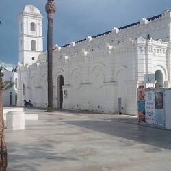 Kirche in Conil de la Frontera mit maurischen Einfluss