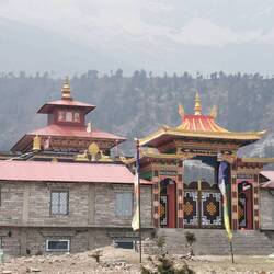 Kloster über Samagaun