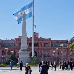 Predidential Palace, famous for balcony, where Eva Peron held speaches