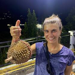 Stinkfrucht muss leider draußen schlafen, denn sie macht ihrem Namen alle Ehre 😂