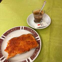 today's brekky - tostada con tomate y aceite (had a lot of it in madrid)
