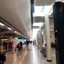 Am Flughafen Catania