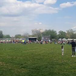 Leider ist das Video zu schnell abgebrochen. Aber das Lied vom Chor kam mir bekannt vor 😄