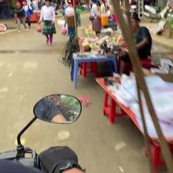 Buntes Markttreiben in Ha Giang