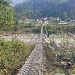 Erste Brücke. Recht stabil