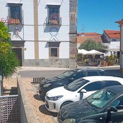 Drumherum ein wenig Gastronomie etc