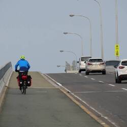 Noch ein "Berg", die Brücke über den See