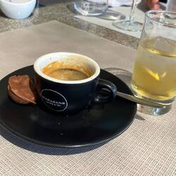 Kaffee Solo mit... auf's Haus