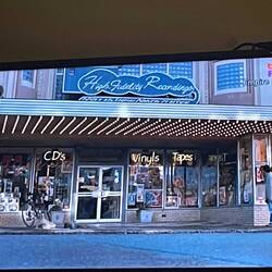 After the bar, I found Empire Records on my hotel TV, dubbed over in Thai with no subtitles.