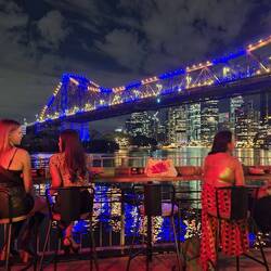 Danke für den wundervollen Abend. Die vielen Gespräche. Und das es euch gibt.