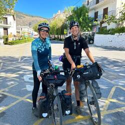 Québécoise bikepacking the Altravesur: hardcore!