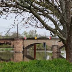 Eisenbahnbrücke Richtung Eisleben