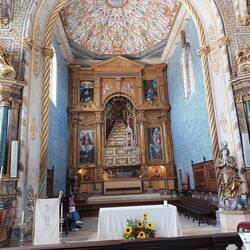 Altar in St. Michael's (Royal)) Chapel