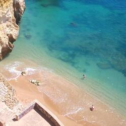 Tief runter zum superklaren Wasser