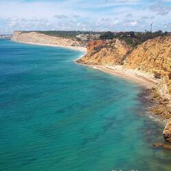 Und da ändert sich plötzlich die Küstenlinie, aber was für ein Anblick