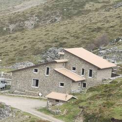 S'Arena, die Schutzhütte am Start. Nicht in Betrieb