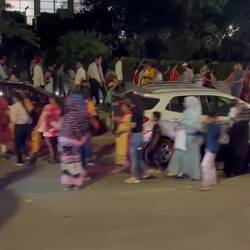 Watch to the end to see the crowds at the beach
