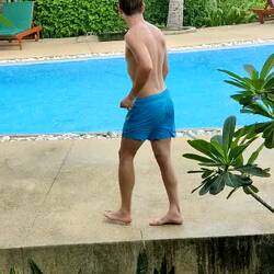 Tropischer Regen gefällt uns sehr.