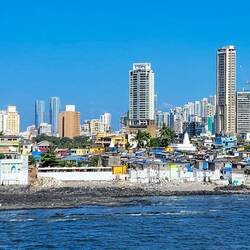 Mumbai skyline ... old and new ... from the causeway — Mumbai, India.