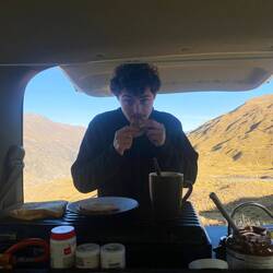 Réveil et pancakes au sommet d'une montagne ⛰️