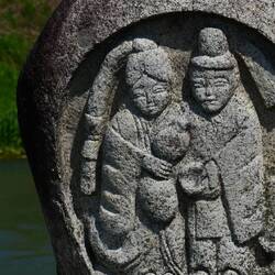 "Götter der Reisenden" findet man hier öfters am Wegesrand