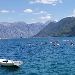 Anfahrt um die Bucht von Kotor