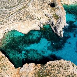Blue Lagoon vu du ciel, île de Comino, Malte