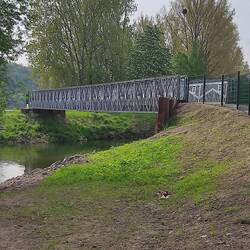 Die Brücke über die Ahr war auch weg, nach der Flut. Jetzt ist sie neu und schön