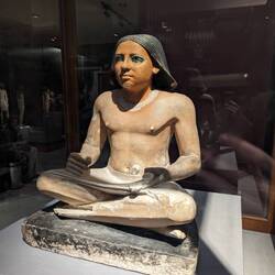 3k years old scriba statue