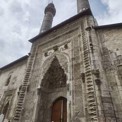 Ruine der Cifte Minareli Medrese (