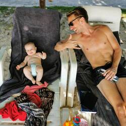 Happy Baby 👍🏼🤙🏼