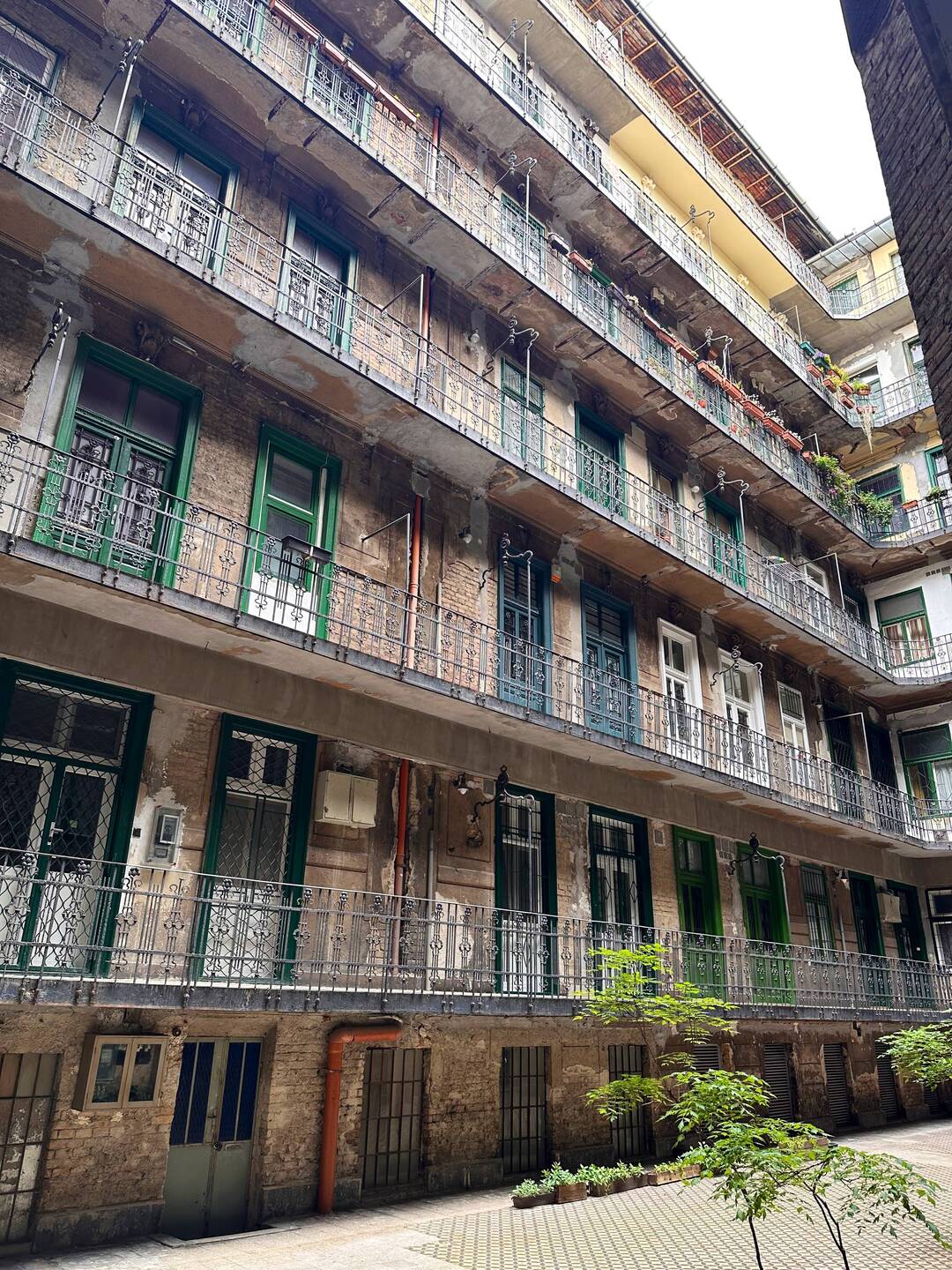 Matthew's apartment building, very typical of the city