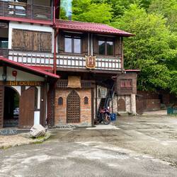 da parkt mein Moped, neben der Rezeption in Sichtweite