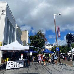 נסענו בסופש לעיר ליד לשוק החקלאים לקנות אוכל